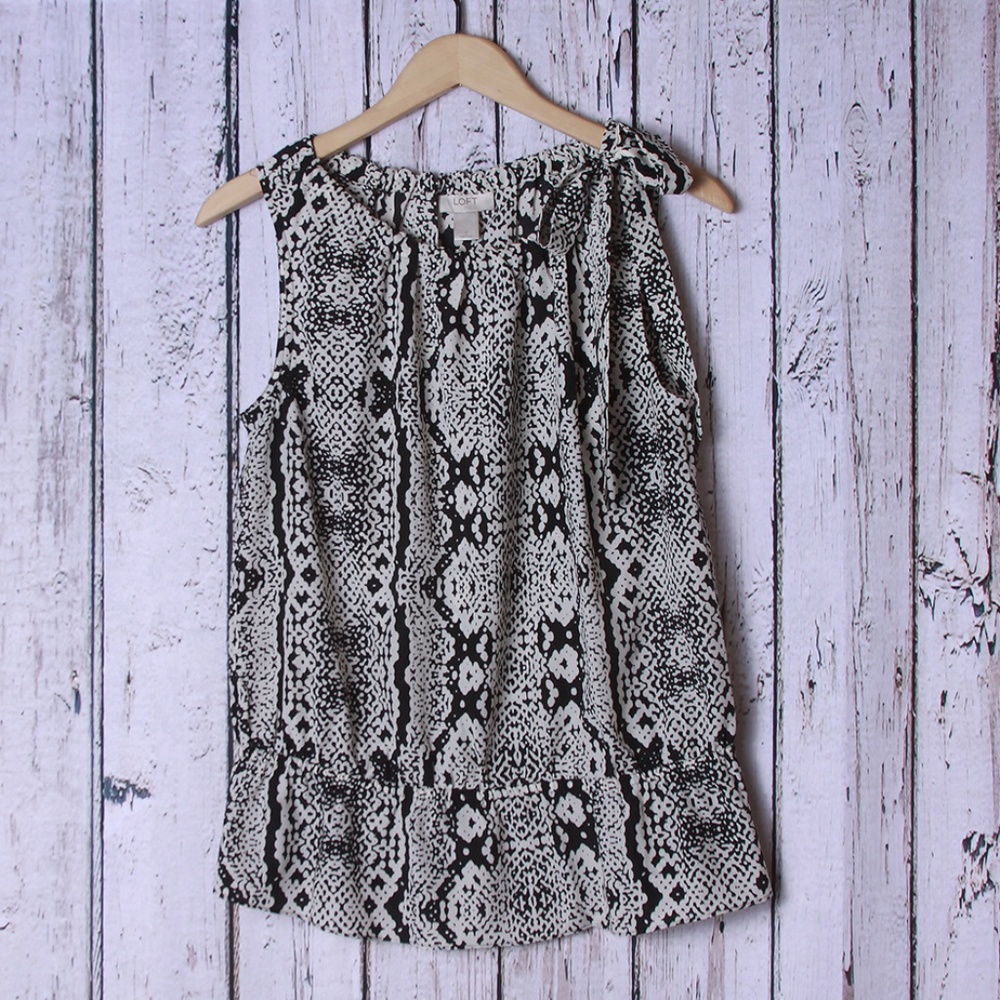 Ann Taylor LOFT Snakeskin Tank w/ tie Size S